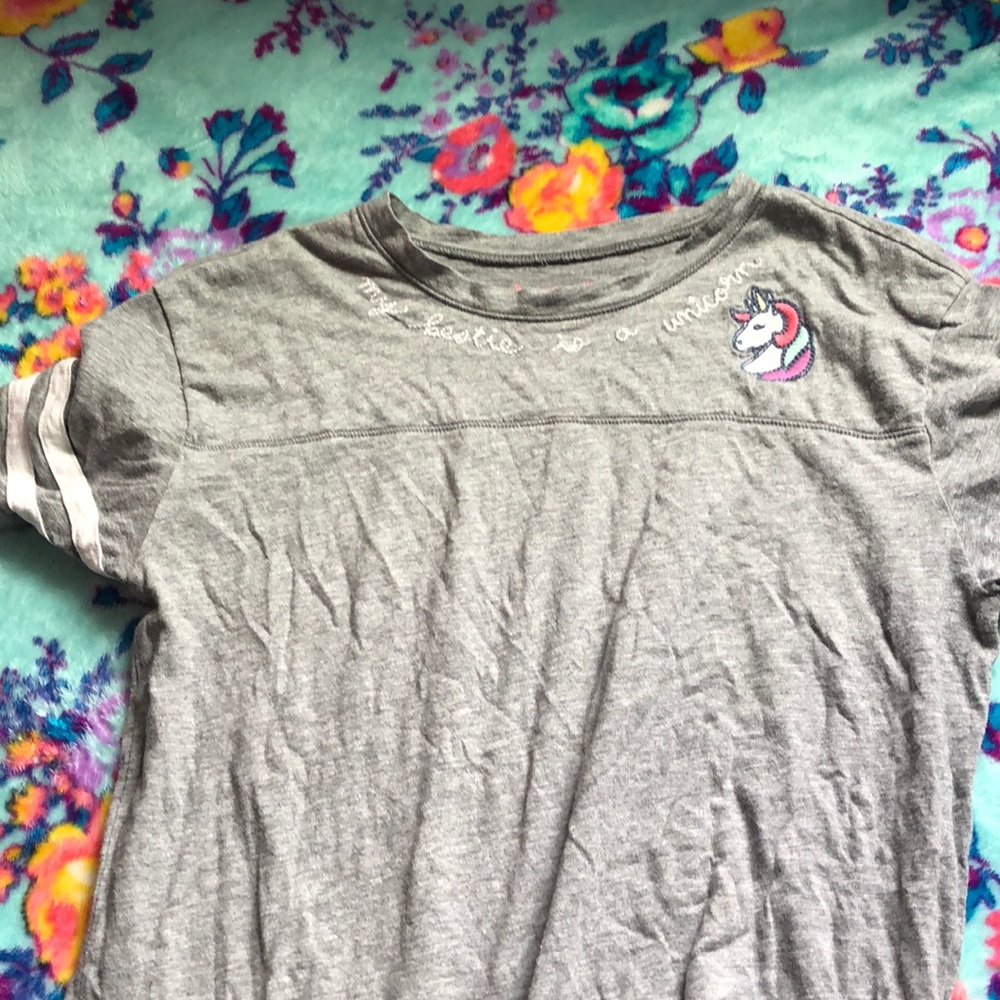 Abercrombie and Fitch tee